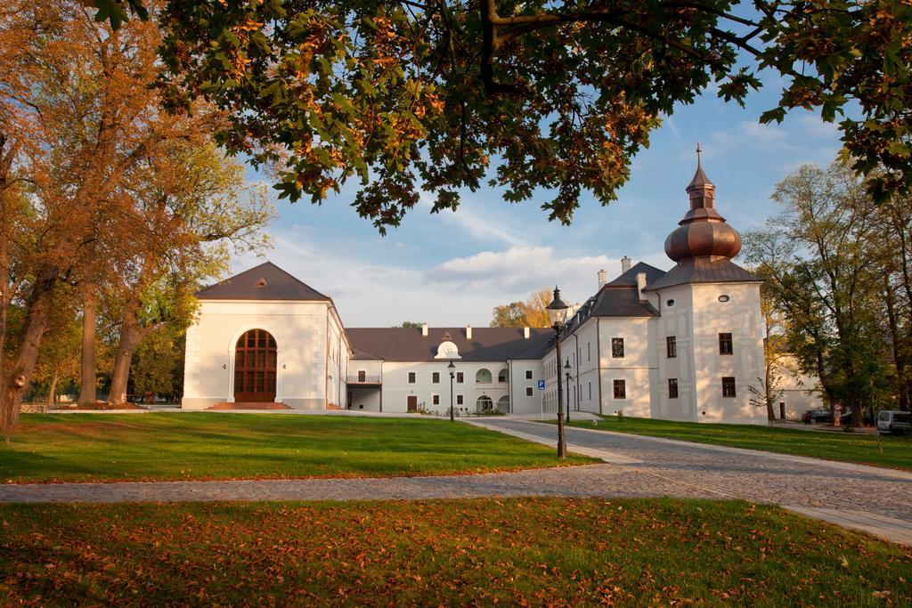 Chateau Appony Exteriör bild