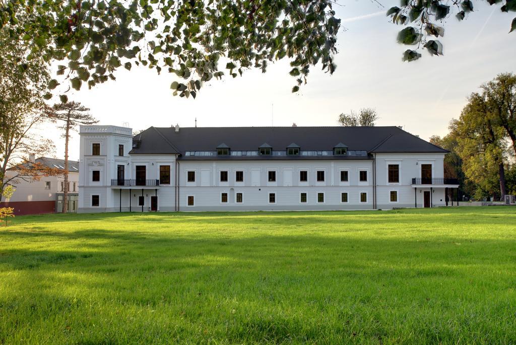 Chateau Appony Exteriör bild