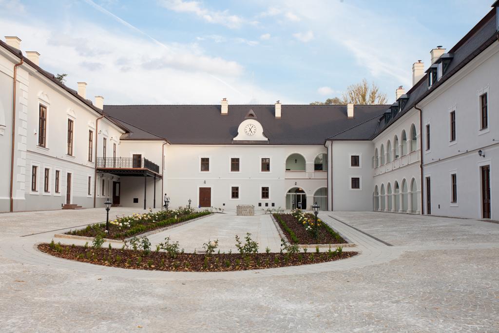 Chateau Appony Exteriör bild
